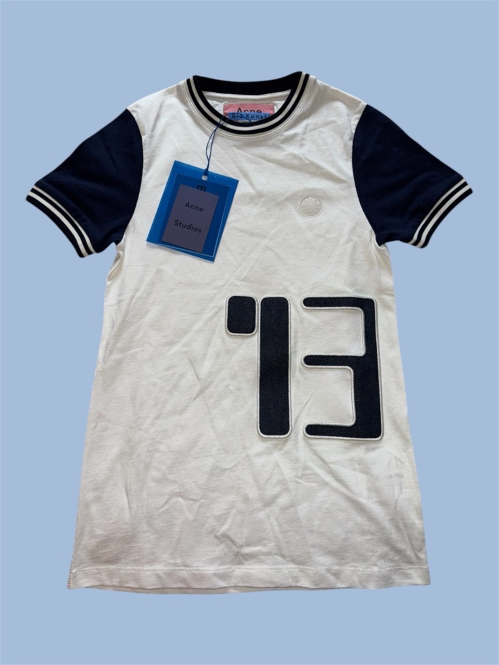 Acne Studios Blå Konst White with Navy Sleeves Graphic Number Patch and Logo Tee